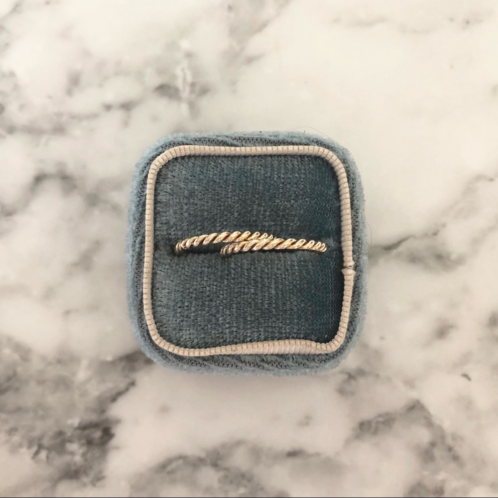 14k gold twist ring